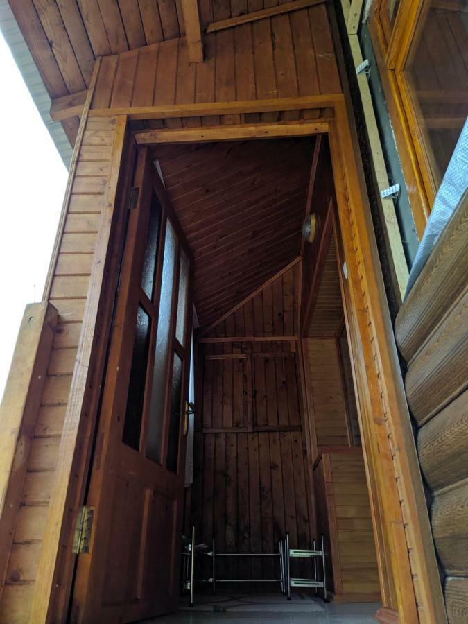 У Оксани Guest House Borcut Exterior foto